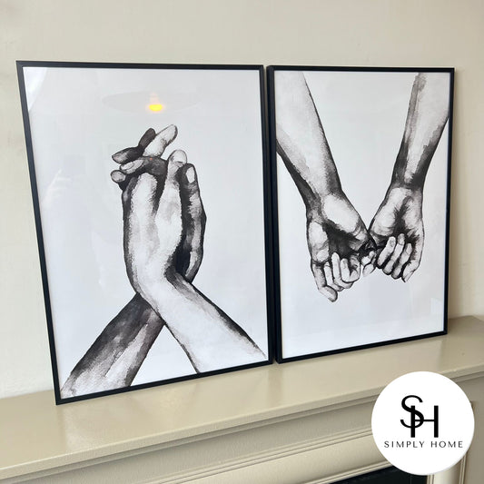 Hand in Hand (Set of 2)